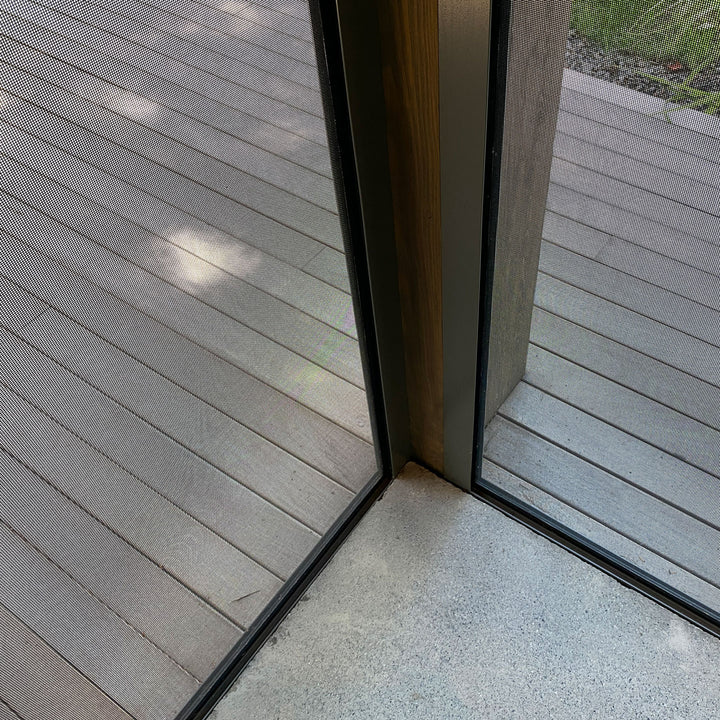 TerraSummer Fixed Screens on Lac-Brome Residence by Atelier Pierre Thibault