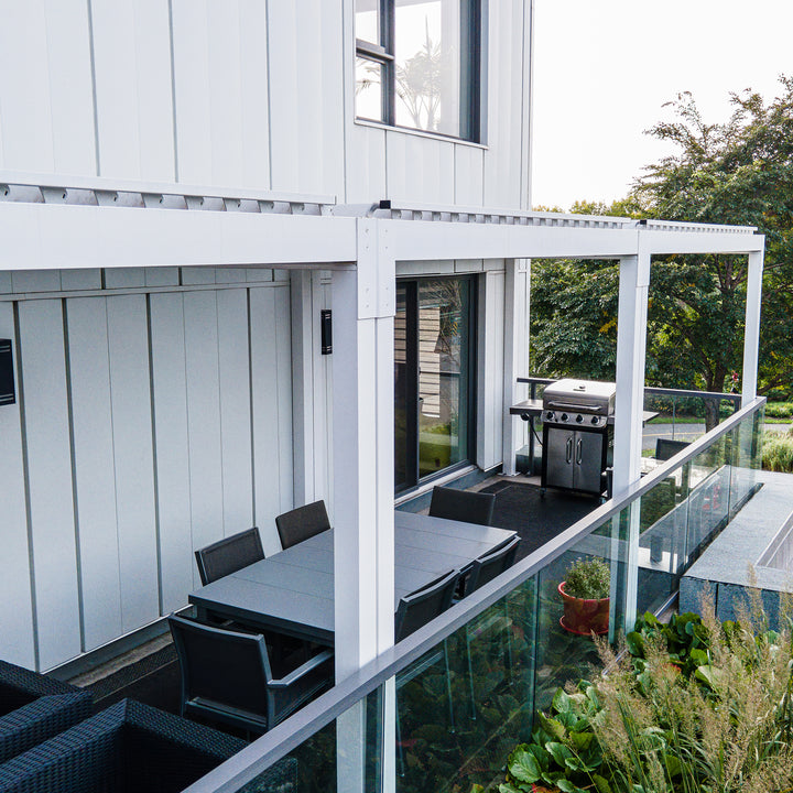 TerraSummer Louvered Pergola Manual in White